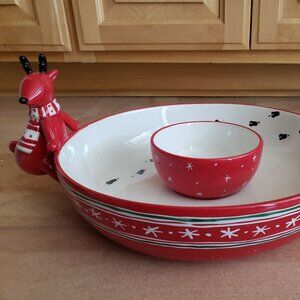 NWT Harry & David Red & White Reindeer Christmas Ceramic Holiday Chip & Dip Bowl
